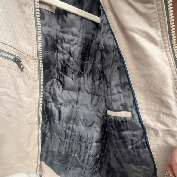 Guess NWT Medium White Smoke Textured Zipper Jacket 4 front zippered pockets - Picture 10 of 11